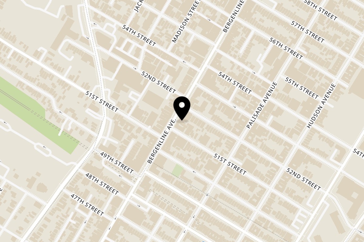 Map showing the location of Envigado Restaurant & Bakery West New York on 5114 Bergenline Ave in West New York